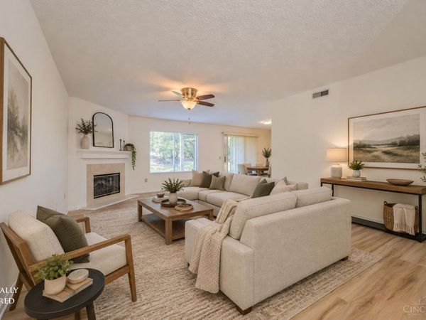 4320 Crystal Court, Unit 202, Deerfield Twp., OH 45040