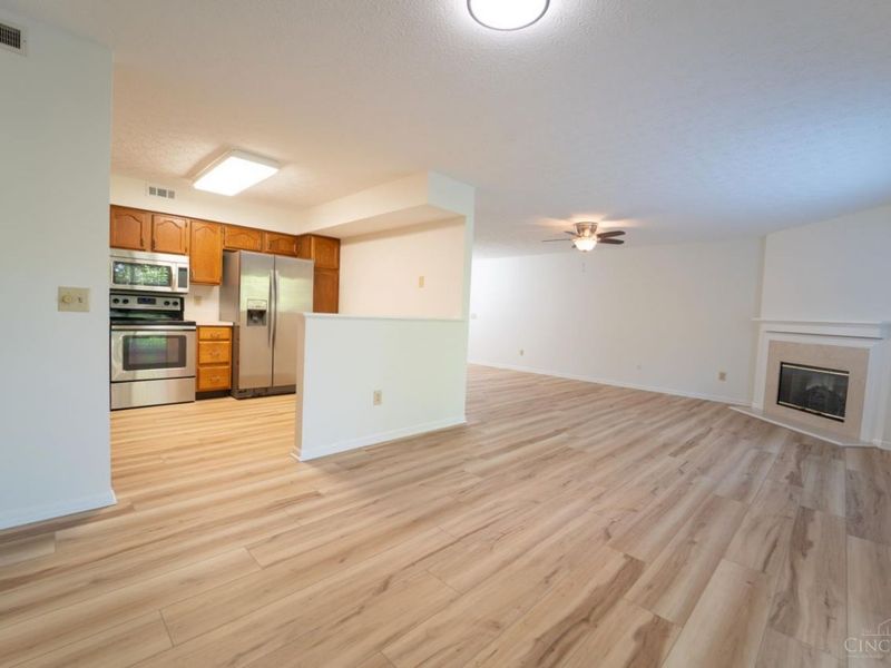 4320 Crystal Court, Unit 202, Deerfield Township, OH 45040 Photo 10