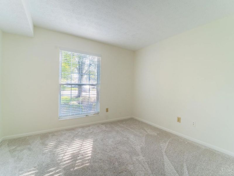 4320 Crystal Court, Unit 202, Deerfield Township, OH 45040 Photo 13