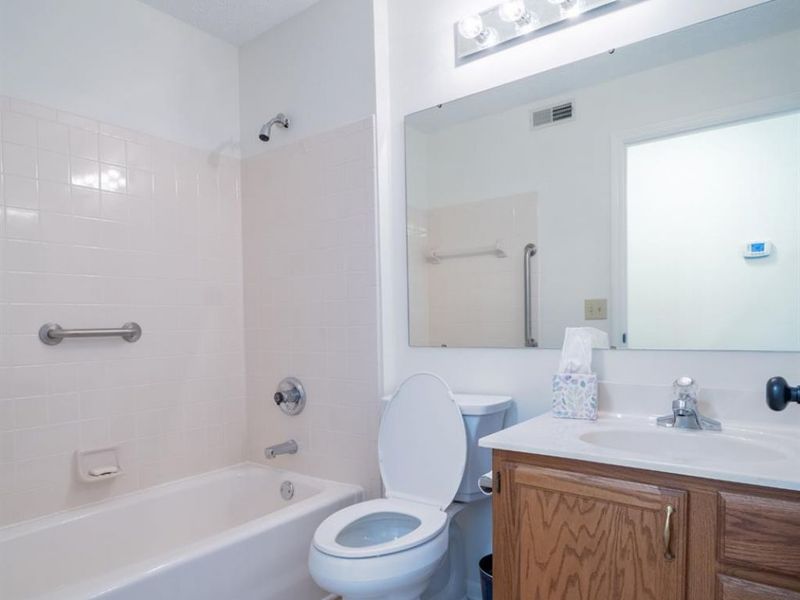 4320 Crystal Court, Unit 202, Deerfield Township, OH 45040 Photo 18