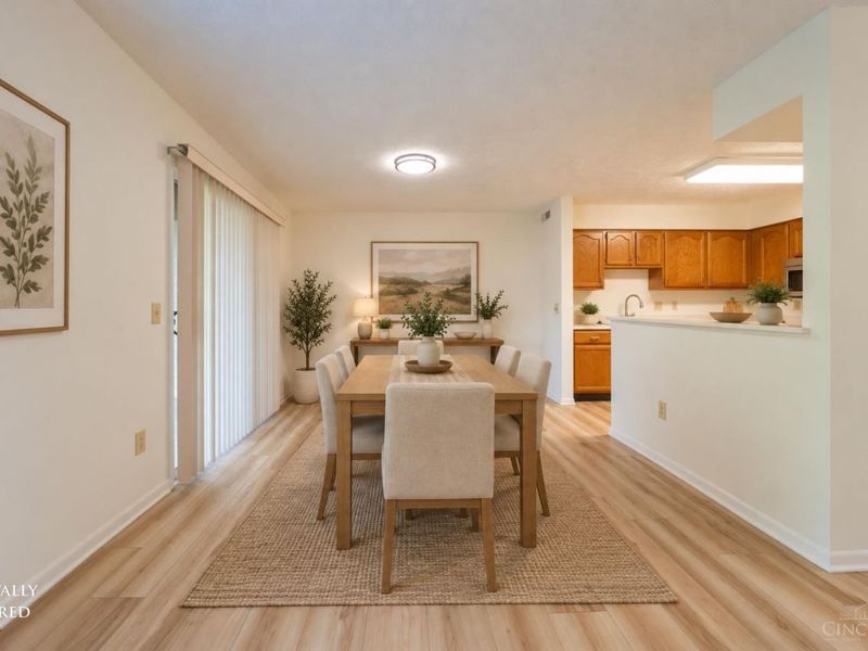 4320 Crystal Court, Unit 202, Deerfield Township, OH 45040 Photo 3