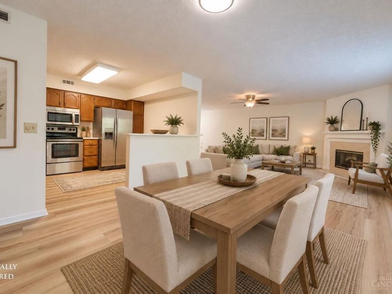 4320 Crystal Court, Unit 202, Deerfield Township, OH 45040 Photo 3