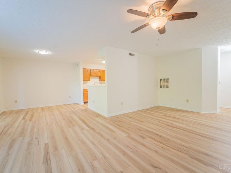 4320 Crystal Court, Unit 202, Deerfield Township, OH 45040 Photo 6