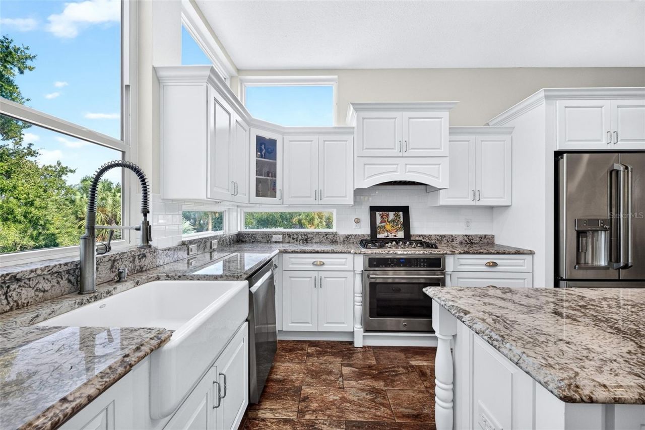 1538 Riverside Drive, Tarpon Springs, FL 34689 Photo
