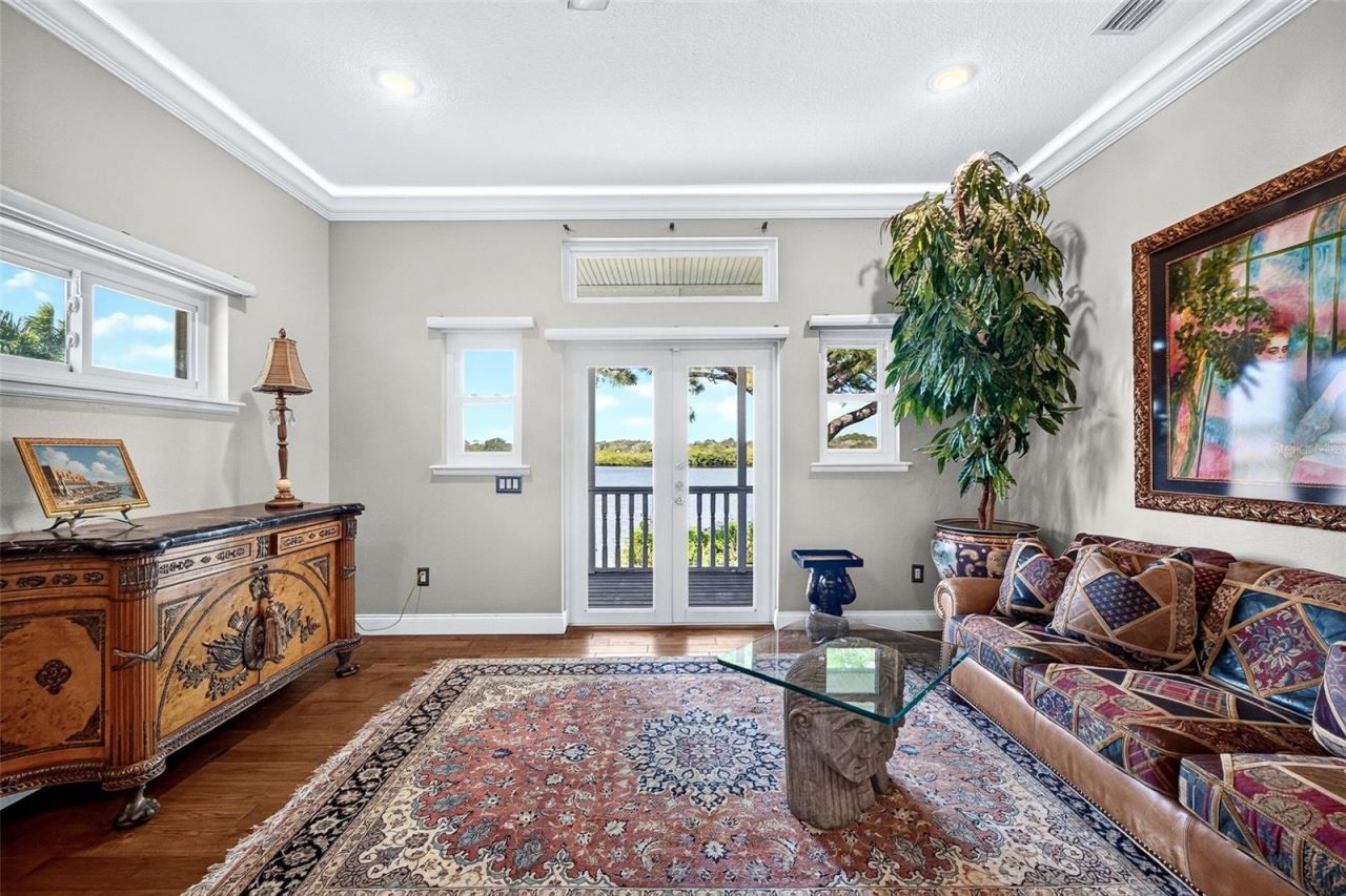 1538 Riverside Drive, Tarpon Springs, FL 34689 Photo