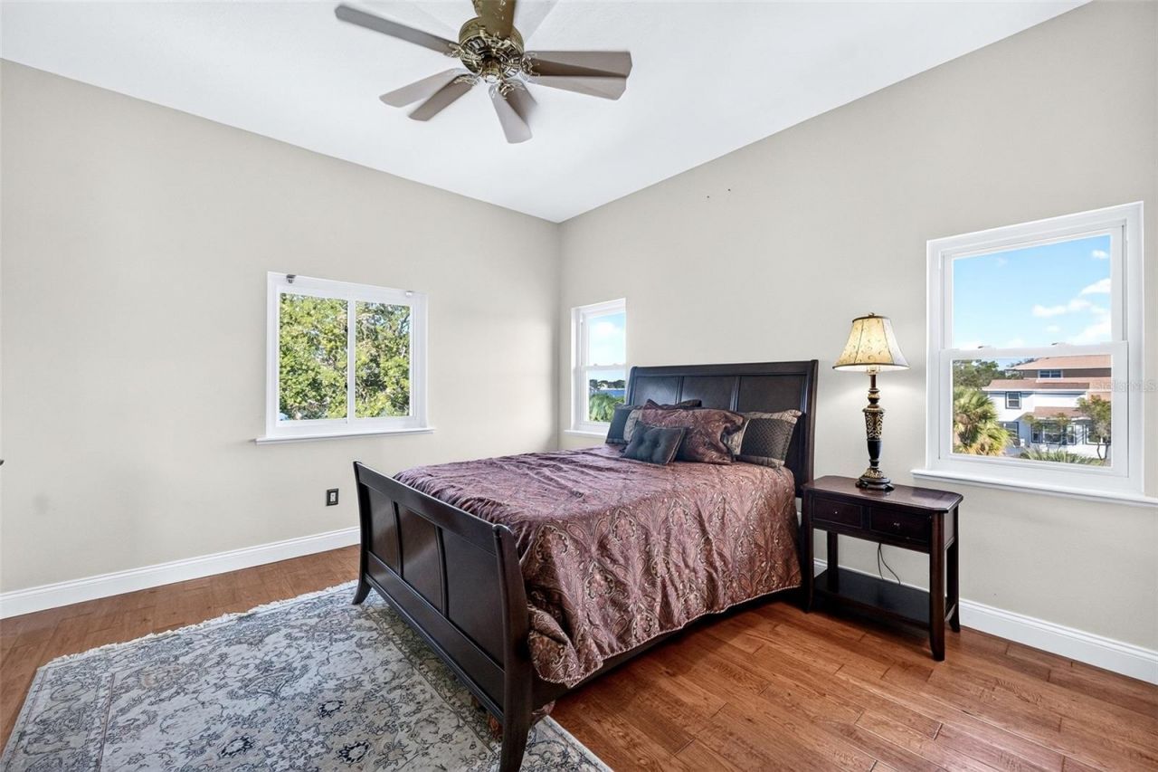 1538 Riverside Drive, Tarpon Springs, FL 34689 Photo