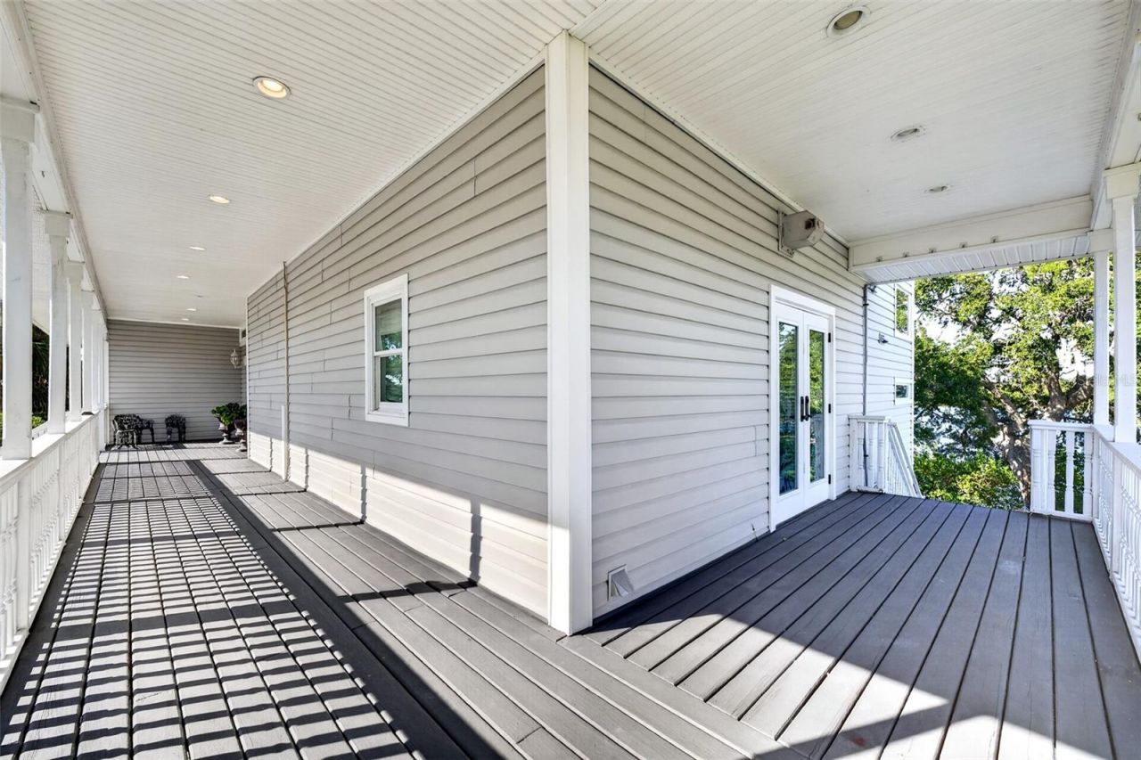 1538 Riverside Drive, Tarpon Springs, FL 34689 Photo