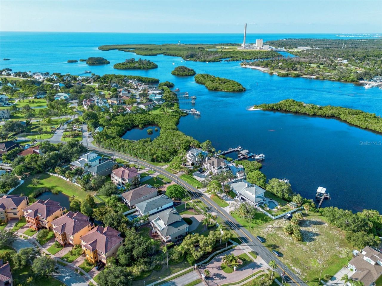 1538 Riverside Drive, Tarpon Springs, FL 34689 Photo