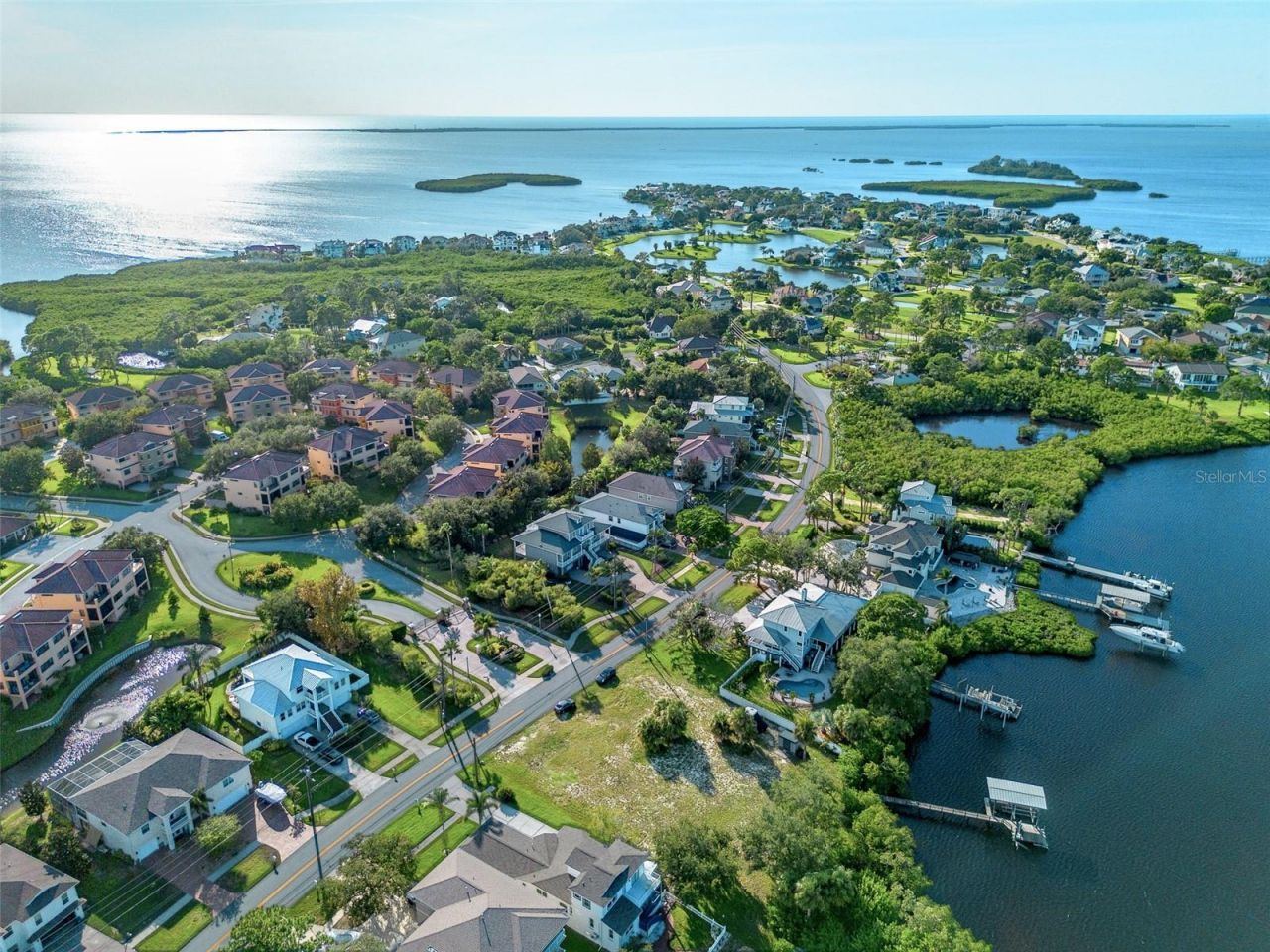 1538 Riverside Drive, Tarpon Springs, FL 34689 Photo