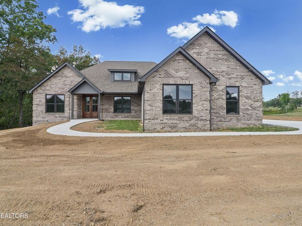 833 Keating Loop , Crossville, TN 38555