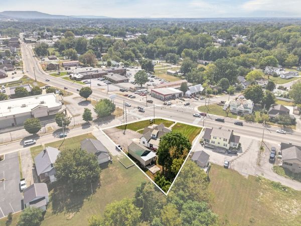 402 N Chancery St, McMinnville, TN 37110