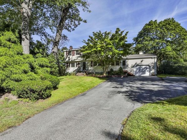 45 Arakelian Drive, Billerica, MA 01821
