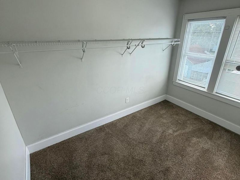 377 E Hinman Avenue, Unit 377, Columbus, OH 43207 Photo 11