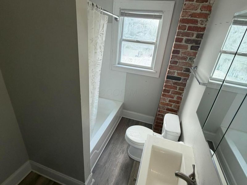 377 E Hinman Avenue, Unit 377, Columbus, OH 43207 Photo 12