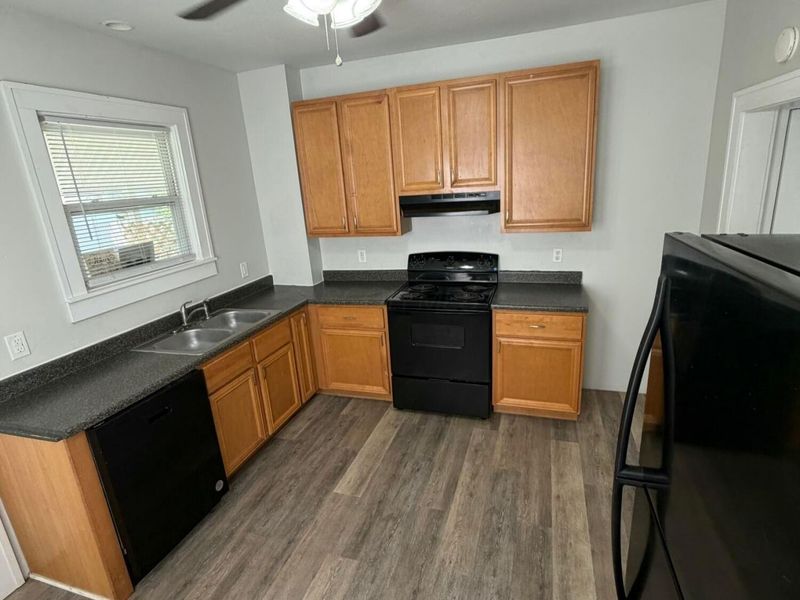 377 E Hinman Avenue, Unit 377, Columbus, OH 43207 Photo 6