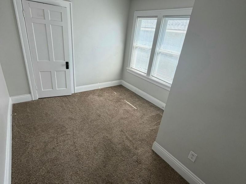 377 E Hinman Avenue, Unit 377, Columbus, OH 43207 Photo 8