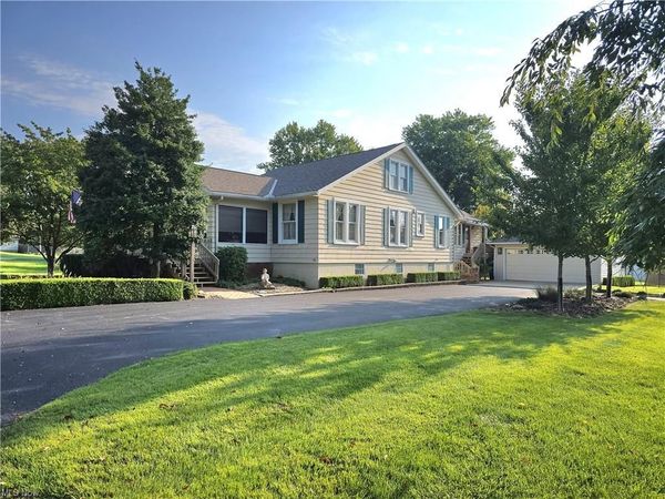 2448 Clarendon Avenue , Zanesville, OH 43701