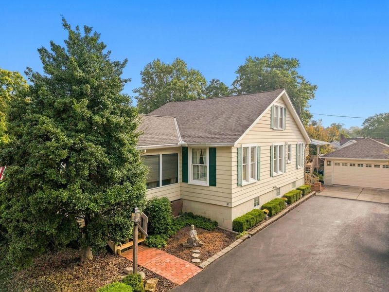 2448 Clarendon Avenue , Zanesville, OH 43701 Photo 8