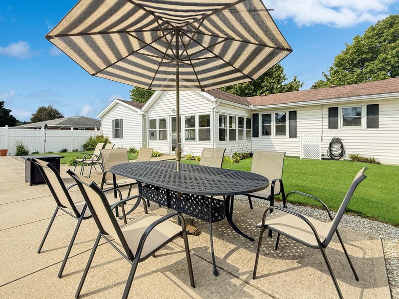 121 New Haven Drive, Urbana, OH 43078 Photo 15