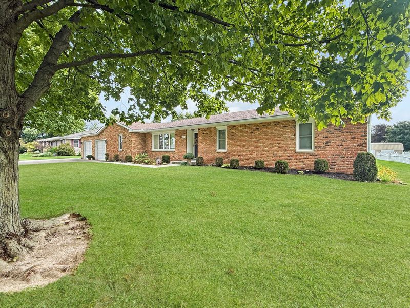 121 New Haven Drive, Urbana, OH 43078 Photo 3