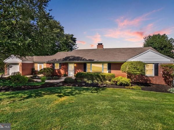 3 WINDEMERE COURT, YORK, PA 17402