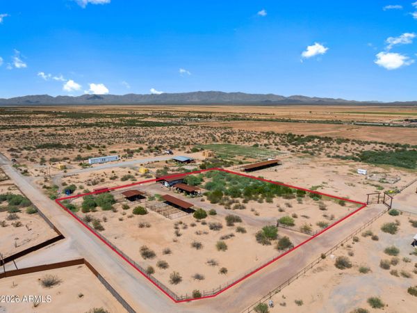 Y W Buffalo Dog Road, Unit -, Aguila, AZ 85320