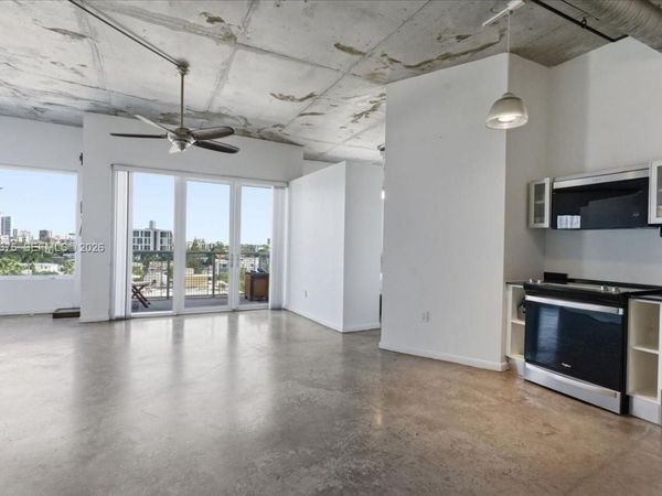 10 SW South River Dr , Unit 806, Miami, FL 33130