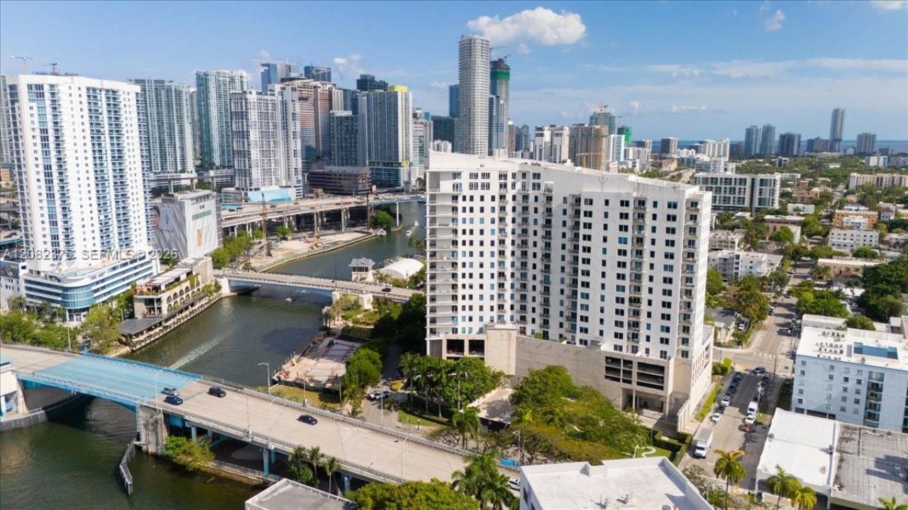 10 SW South River Dr , Unit 806, Miami, FL 33130 Photo