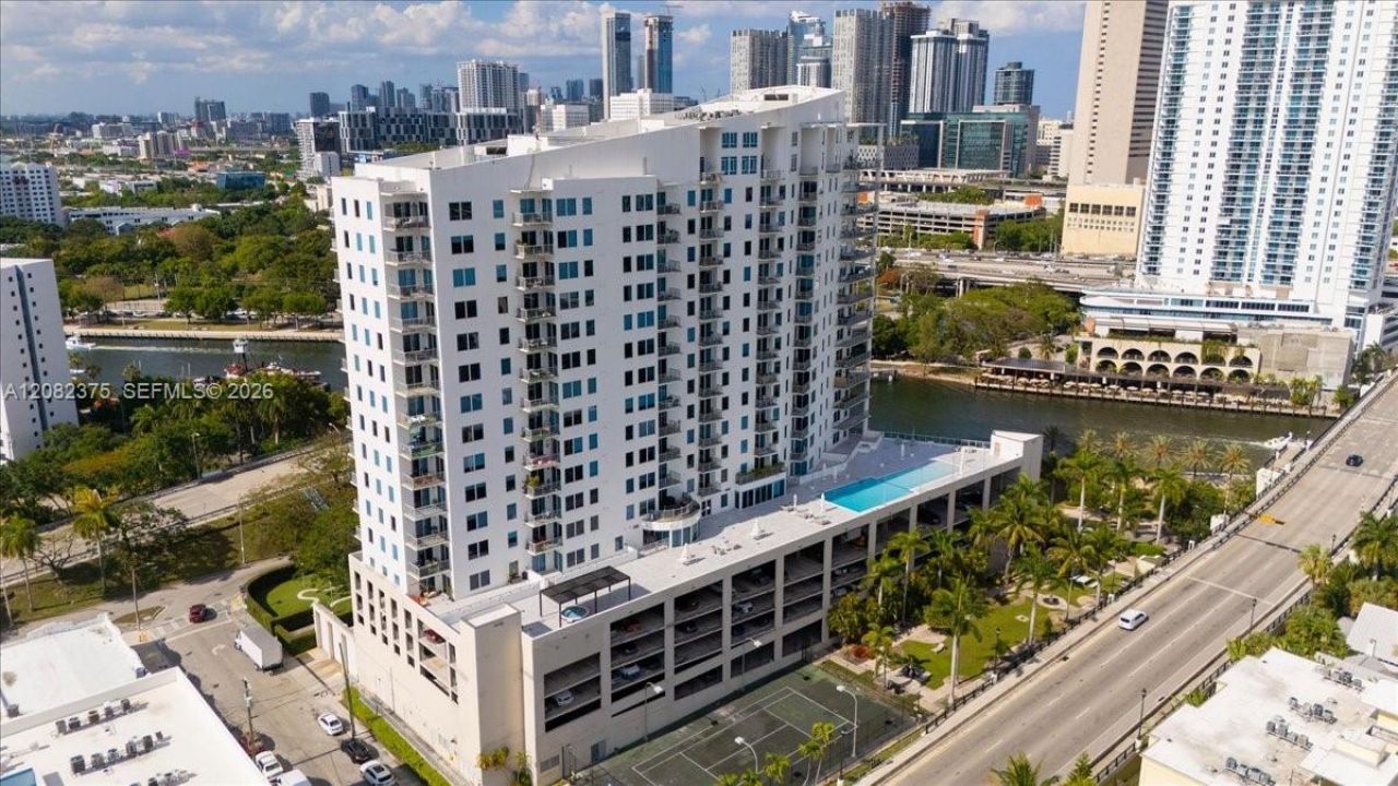 10 SW South River Dr , Unit 806, Miami, FL 33130 Photo