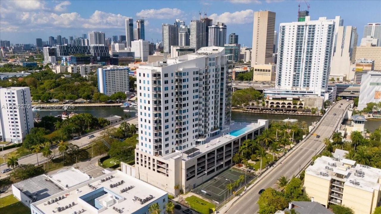 10 SW South River Dr , Unit 806, Miami, FL 33130 Photo
