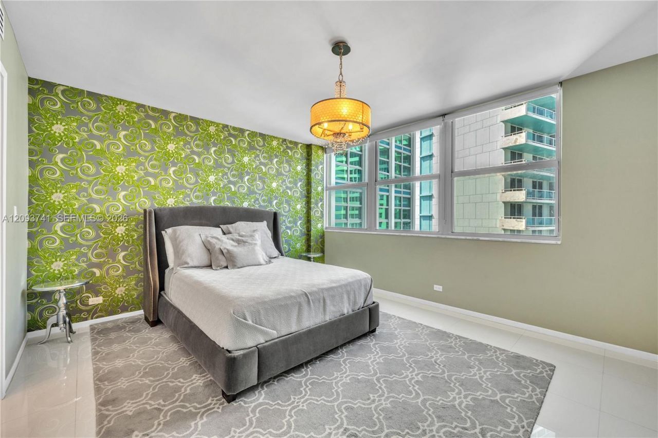 5055 Collins Ave , Unit 7A, Miami Beach, FL 33140 Photo