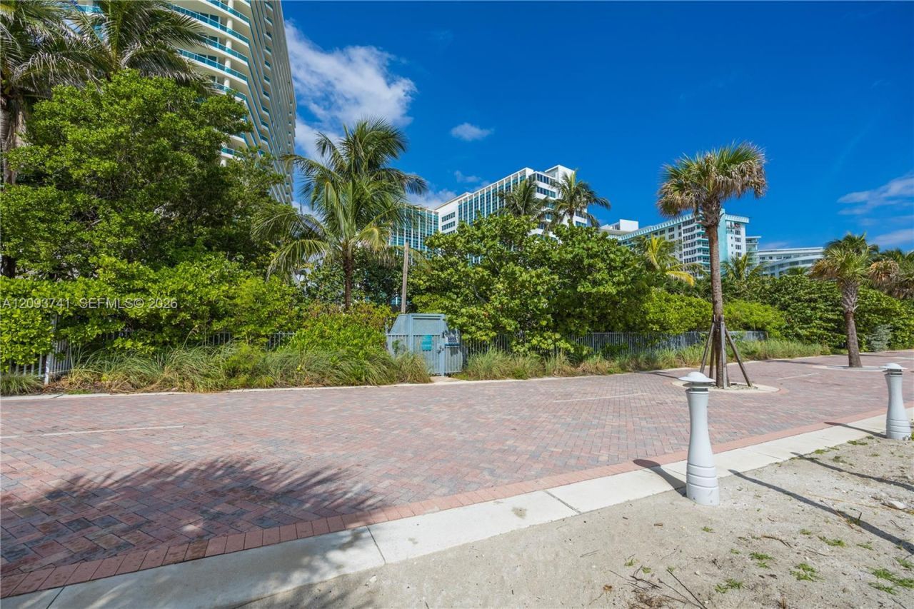 5055 Collins Ave , Unit 7A, Miami Beach, FL 33140 Photo