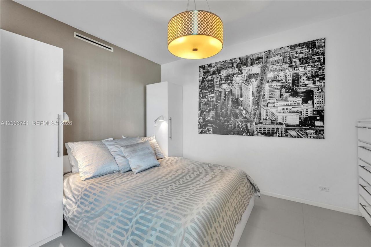 5055 Collins Ave , Unit 7A, Miami Beach, FL 33140 Photo