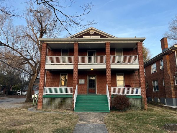 2037 Laburnum AVE SW, Unit 1, Roanoke, VA 24015