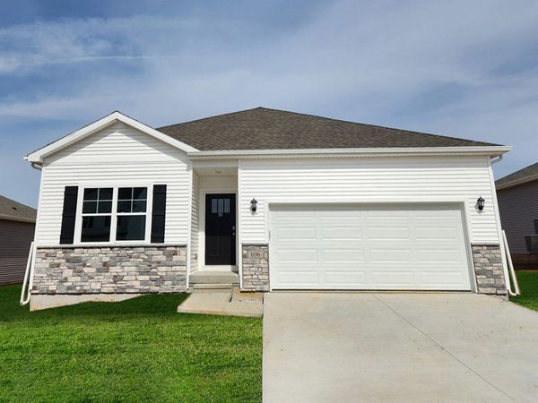 2799 Cecelia Drive , Hiawatha, IA 52233