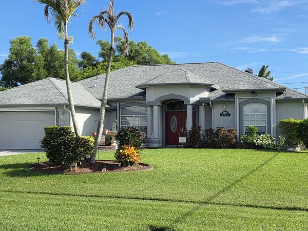 2801 SE Eagle Drive, Port St. Lucie, FL 34984