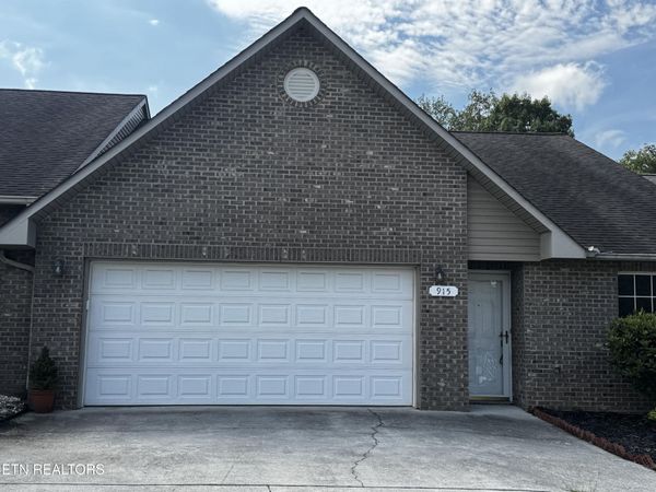 915 Mercer Drive, Maryville, TN 37801
