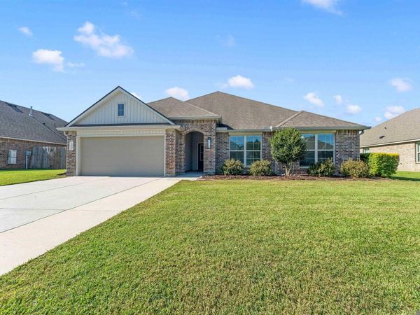 12792 Fowler Dr, Denham Springs, LA 70706