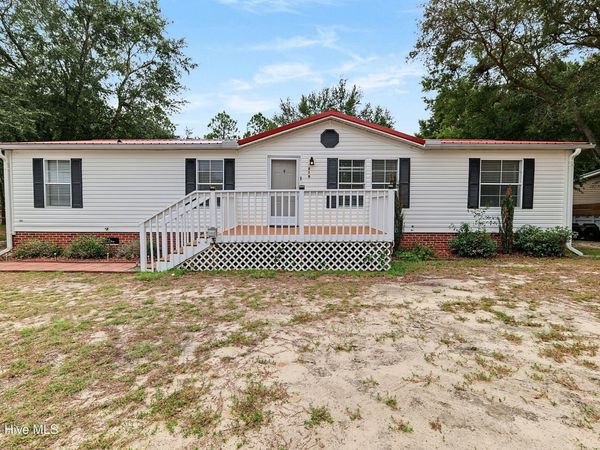 519 Mulligan Way SE, Bolivia, NC 28422