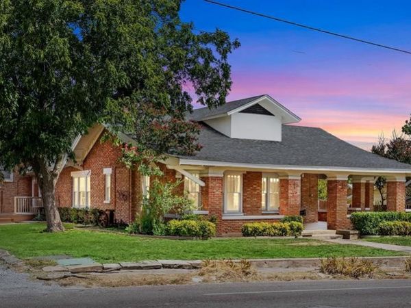803 S Trinity Street, Decatur, TX 76234