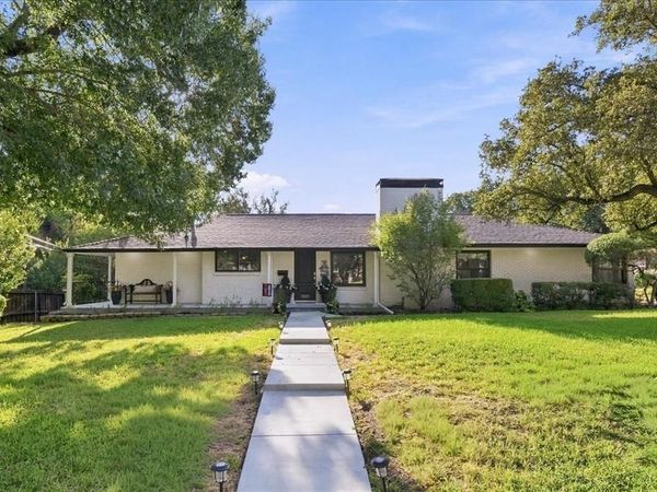 1805 Ems Road E, Fort Worth, TX 76116