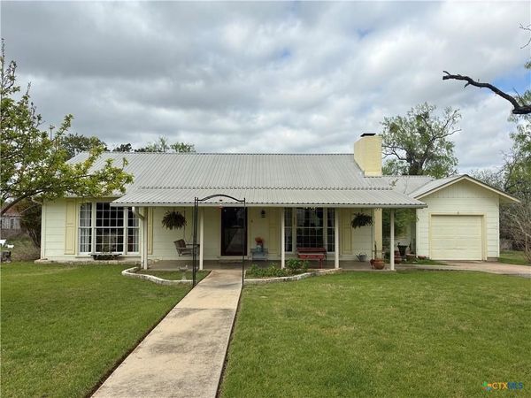 408 S Porter Street, Lampasas, TX 76550