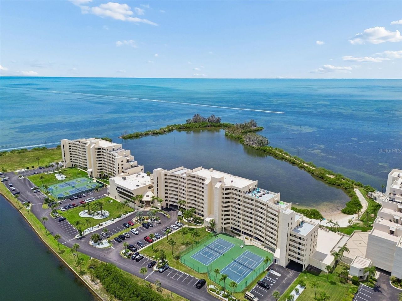 6009 Sea Ranch Drive, Unit 302, Hudson, FL 34667 Photo