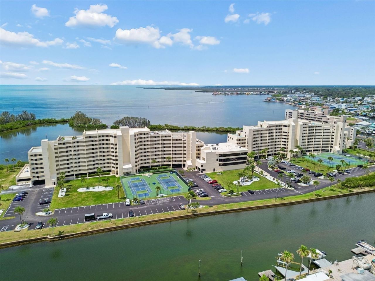 6009 Sea Ranch Drive, Unit 302, Hudson, FL 34667 Photo