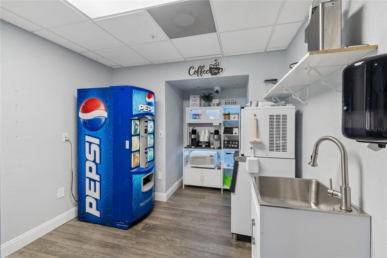 6009 Sea Ranch Drive, Unit 302, Hudson, FL 34667 Photo