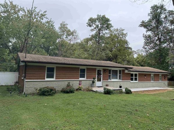1136 E 350 S, Princeton, IN 47670