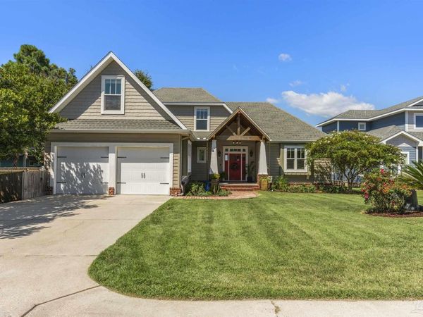 4661 Isles Dr, Pensacola, FL 32507