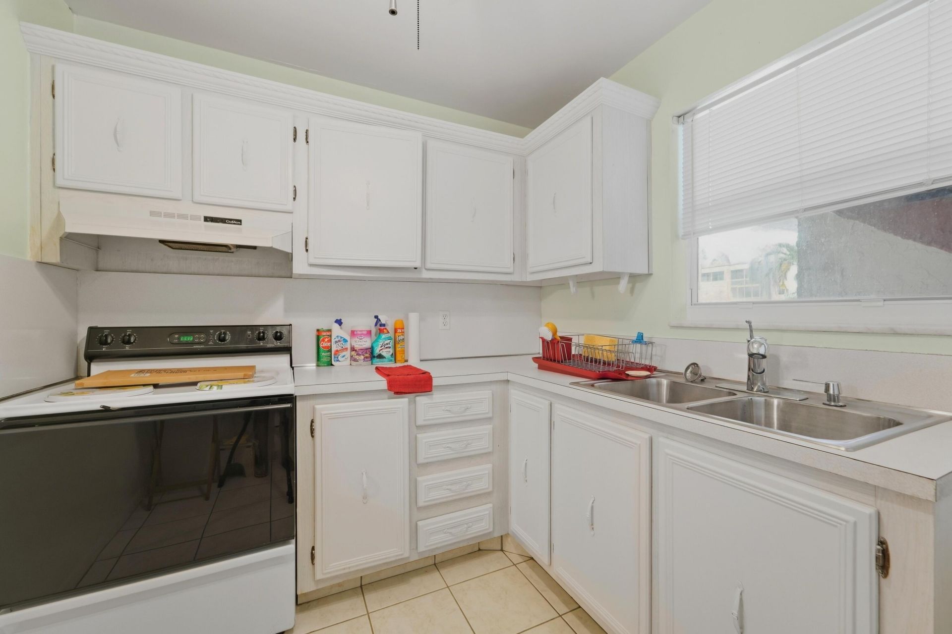 705 Lori Drive, Unit 112, Palm Springs, FL 33461 Photo
