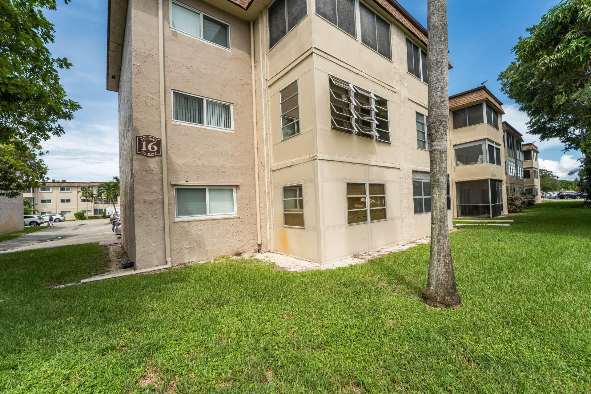 705 Lori Drive, Unit 112, Palm Springs, FL 33461 Photo