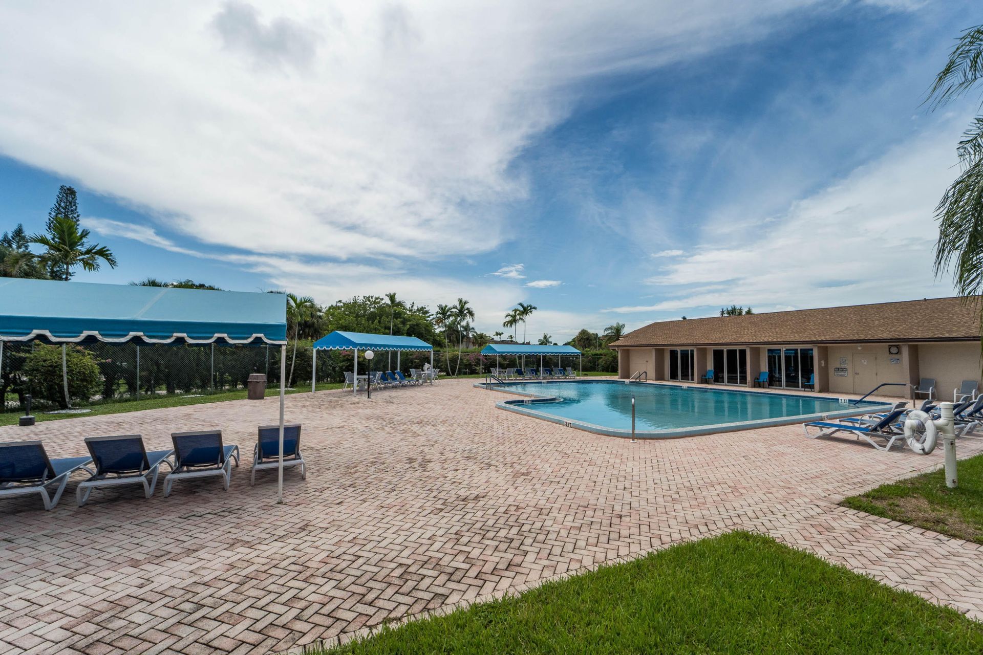 705 Lori Drive, Unit 112, Palm Springs, FL 33461 Photo
